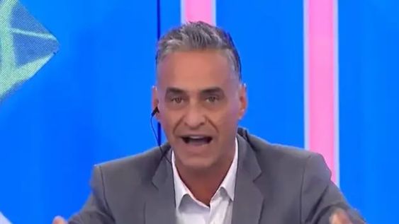 El periodista aseguró que no hay videoarbitraje en la fase de grupos del certamen porque la Conmebol busca favorecer a los equipos grandes para que accedan a la próxima ronda de la Copa. / Gentileza.