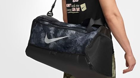 Sorpresa por los precios en Chile: cuánto cuesta un bolso Nike Brasilia. Foto: Nike Argentina
