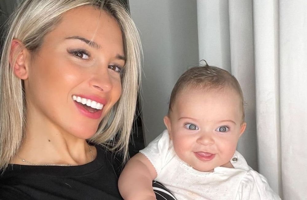 Agustina Gandolfo opinó sin filtros sobre los famosos que le cubren la cara a sus hijos