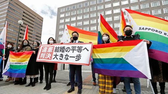 La decisión judicial significó un revés para los activistas de la comunidad LGTBIQ+, que promueven las uniones civiles igualitarias. / Foto: AP