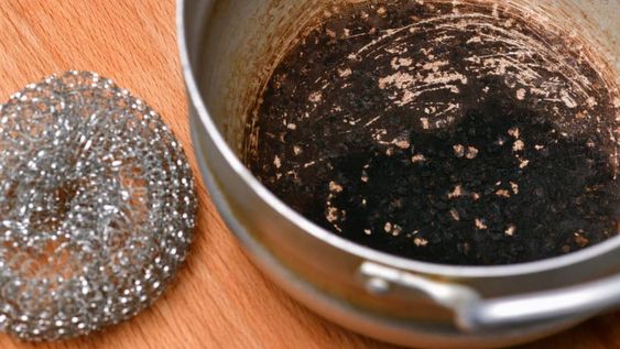 Los ingredientes son cotidianos y ayudan con la limpieza difícil.