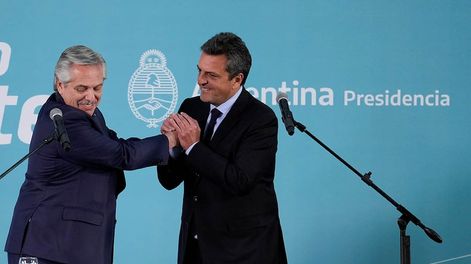 Los Andes | Después del encuentro, Fernández y Massa partirán hacia la localidad bonaerense de Salliqueló por la firma de los contratos para iniciar la obra civil del gasoducto Néstor Kirchner.