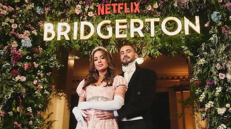 Los Andes | La falsa boda de Nico Occhiato y Flor Jazmín Peña a lo Bridgerton en el Colón.