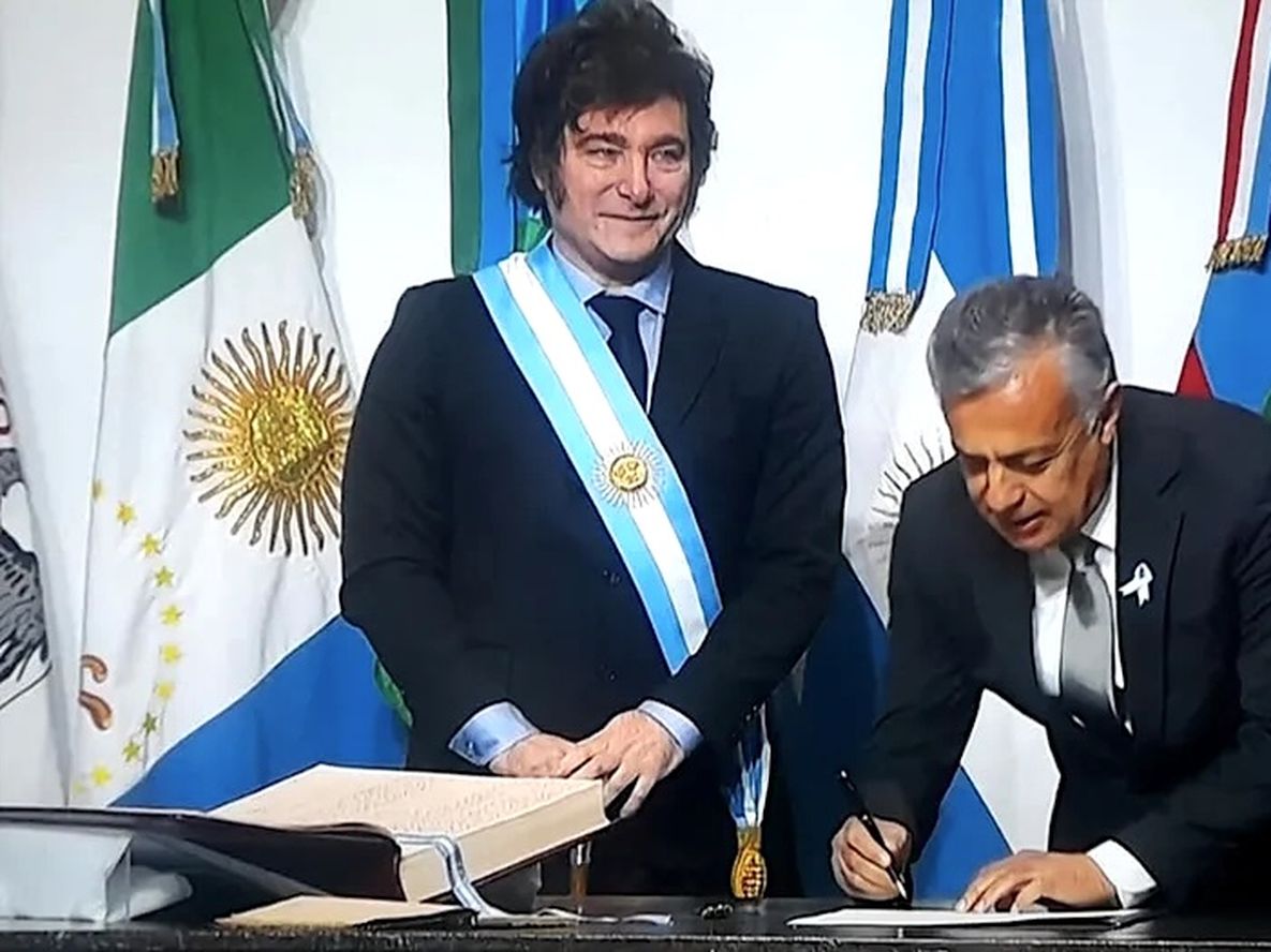 Las PASO se suspenderán sólo si hay acuerdo electoral con Javier Milei y unificación de elecciones.