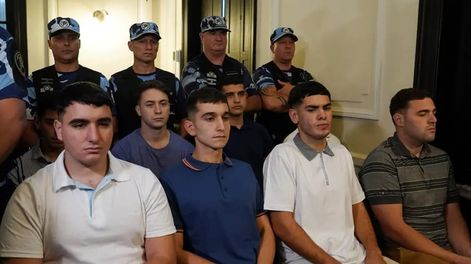 Dolores. Los rugbiers acusados del crimen de Fernando Báez Sosa sin barbijo (Clarín)