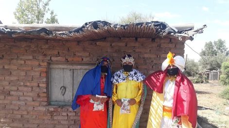 Los Andes | Los Reyes Magos solidarios llevaron regalos y alegría a más de 300 niños en el secano lavallino.