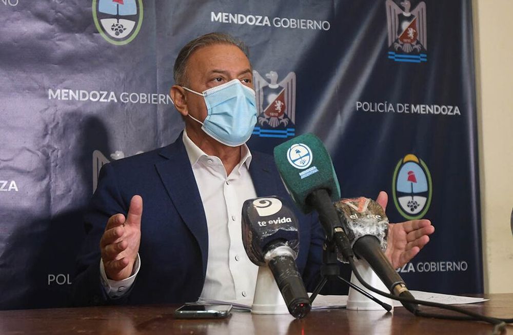 Conferencia de prensa  del Ministro de Seguridad de la provincia de Medoza Raúl Levrino en el Ministerio de Seguridad, por el tema del Jefe de la policia de Mendoza Roberto Munives envuelto en una polémica por el ascenso al cerro Aconcagua de su pareja.Foto: José Gutierrez / Los Andes
