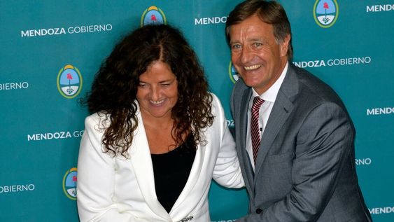 El Gobernador se va de vacaciones en la segunda quincena. La ministra de Cultura y Turismo se queda porque recién asume y le tocan los festejos vendimiales. Foto: Orlando Pelichotti / Los Andes