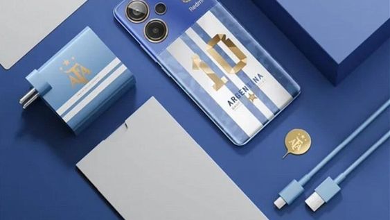 El Redmi Note 13 Pro+ World Champions Edition es una versión del celular que rinde homenaje a los campeones del Mundial de Qatar 2022. / Gentileza.