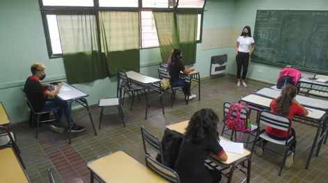 Los Andes | Las pruebas permiten tener un rápido resultado. En caso de dar negativo, el curso aislado preventivamente podría retomar sus actividades / Nicolás Ríos