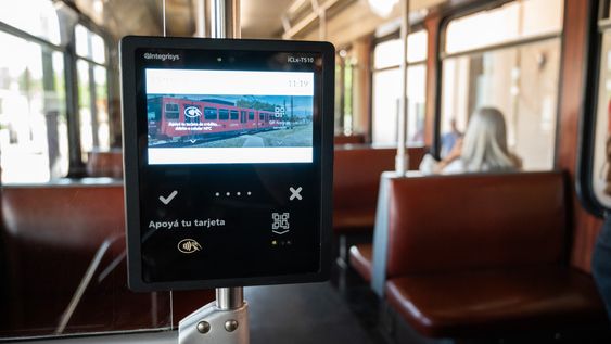 Cornejo oficializó su adhesión a la Nación al proyecto del Tren de Cercanías: los detalles