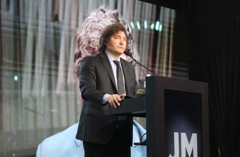 Javier Milei le respondió al presidente de la Corte Suprema que rechazó la dolarización: “Que explique por qué robar está bien”.