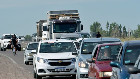 Por qué aseguran que el calor puede incrementar los riesgos de siniestro vial - Foto: Orlando Pelichotti / Los Andes