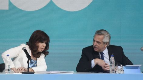 Los Andes | Cristina quiere menos piquetes, pero más planes. Y reasignar el peaje. De los piqueteros gerentes de la pobreza, a los caciques siempre vigentes del peronismo feudal.