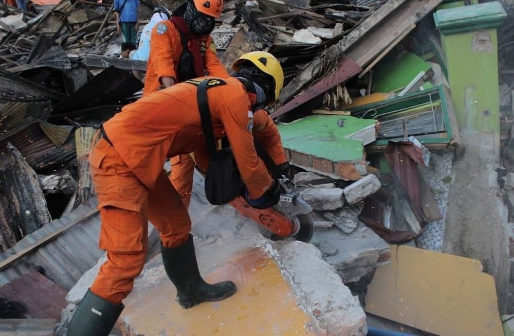 Confirman que los sistemas de alarma fallaron en el devastador tsunami en Indonesia