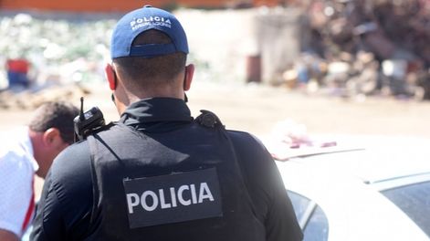 Los Andes | Esta mañana personal de la Unidad Investigativa de la Policía de Mendoza realizó al menos 14 allanamientos en distintas viviendas y comercios del centro sanrafaelino. Imagen ilustrativa