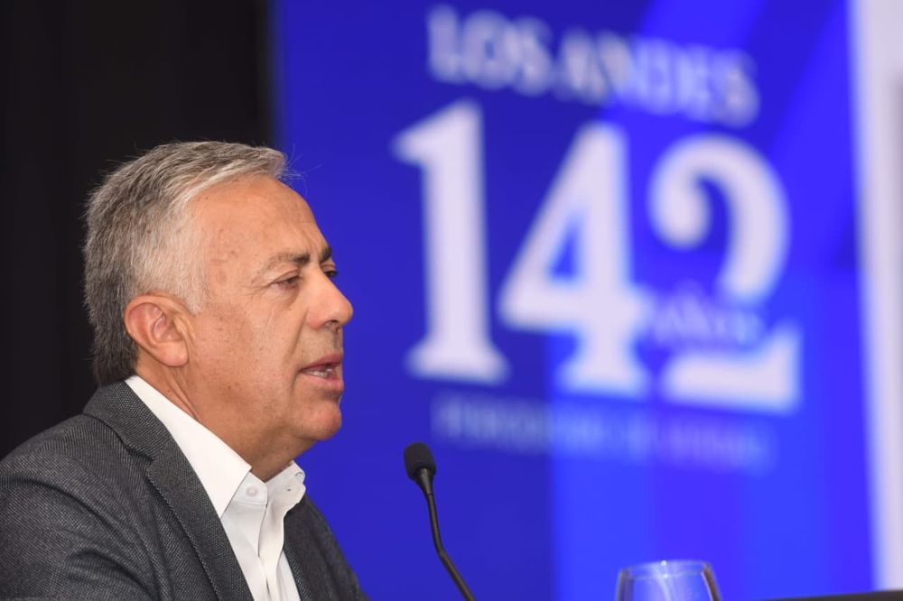 El gobernador Alfredo Cornejo ofreció su discurso, aportando su mirada sobre los cambios y desafíos que atraviesa la provincia y el país.