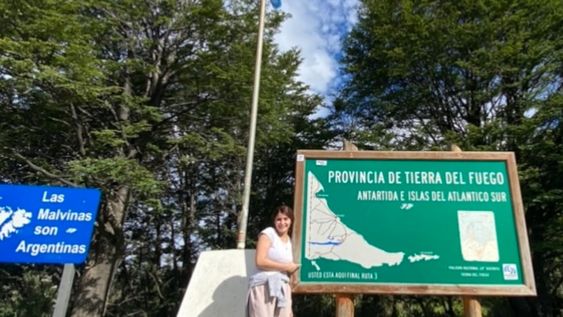 El viaje largó valió la pena cuando se llegó a la punta del mapa, lo más esperado del viaje. Pero la travesía solamente estaba hasta la mitad. (Foto de una de las integrantes de la familia maipucina).