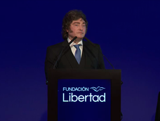 En Rosario, Milei criticó al kirchnerismo y defendió su plan económico.
