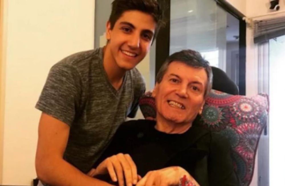 Carlín Calvo hoy: “Es como un chico de primer grado, no puede leer ni escribir”