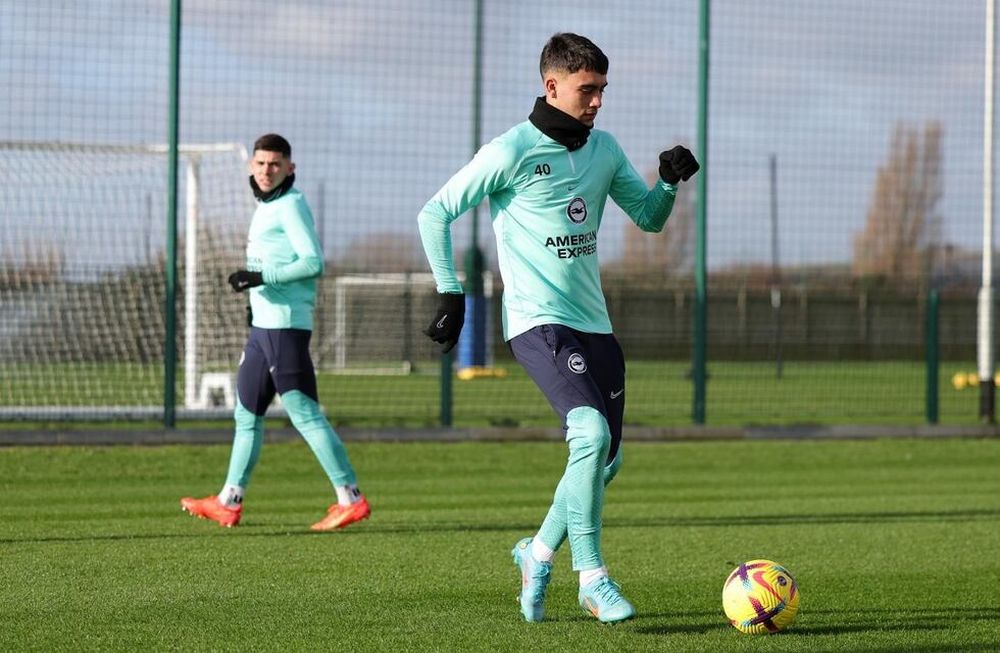 Facundo Buonanotte recibió la autorización del Brighton y será parte del seleccionado que conduce Javier Mascherano. / Gentileza.