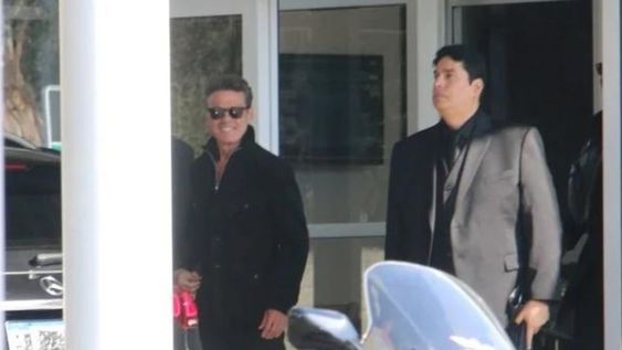 Luis Miguel volvió a la Argentina después de cuatro años: arribó al Aeropuerto de Ezeiza en avión privado. Fotos: Movilpress