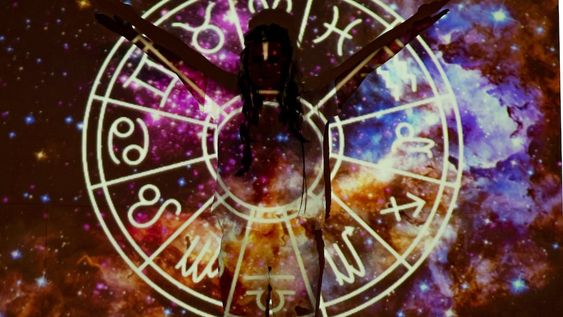 Hay un Acuario que quedó perturbado con la predicción del carta astral
