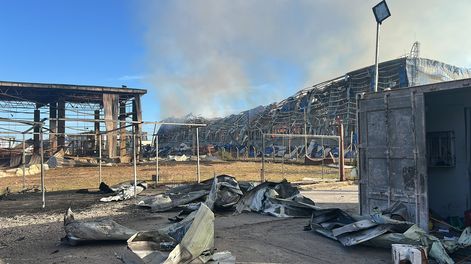 Investigan si fue intencional: comienzan las pericias por el masivo incendio en el Polígono Industrial Spegazzini