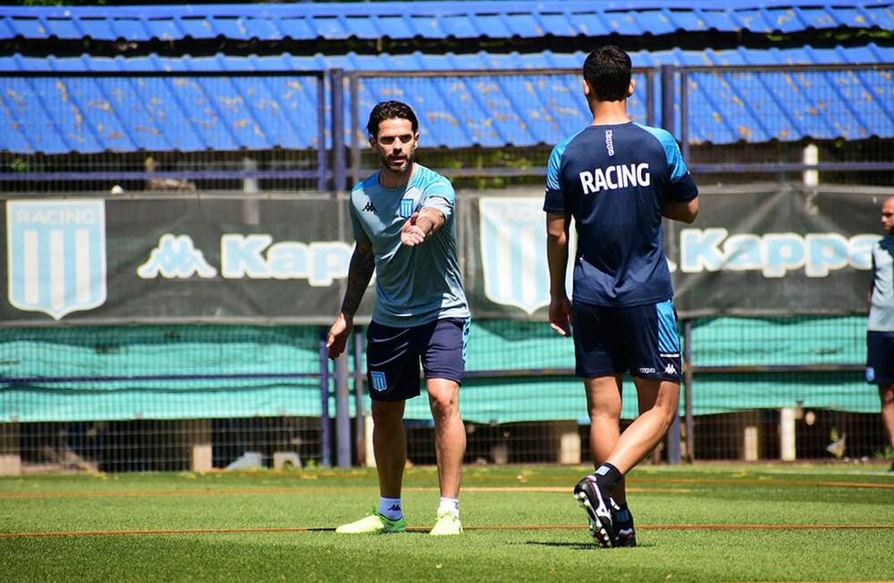 Fernando Gago perdería a su capitán para el partido del Tomba.