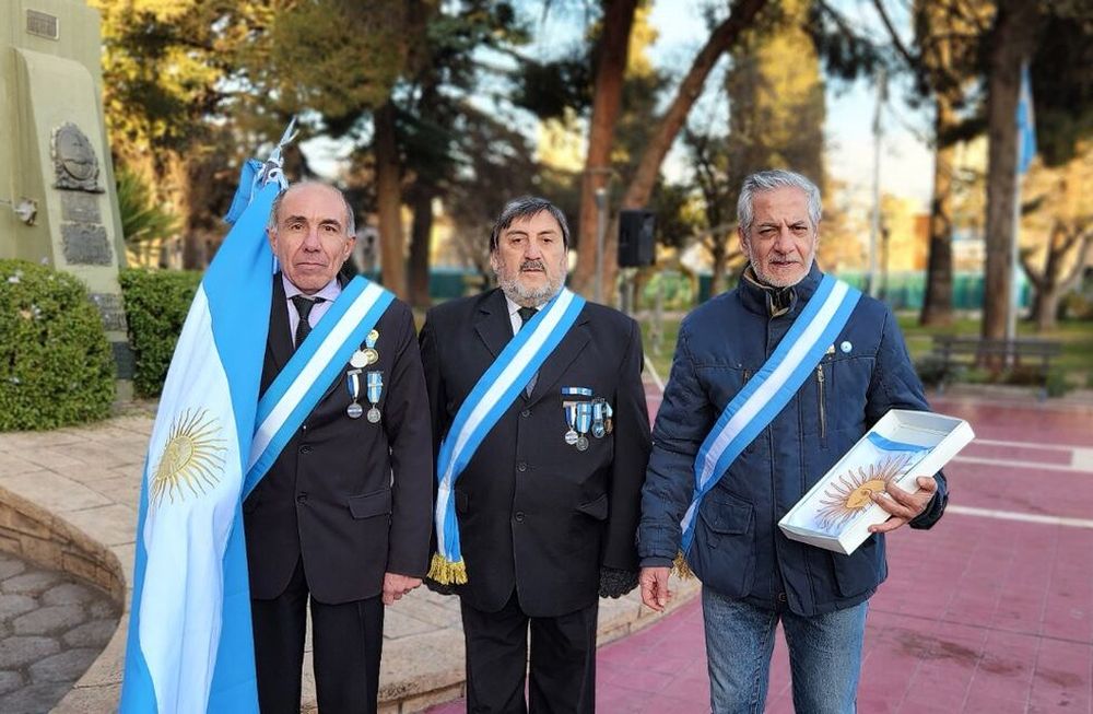 Los héroes de Malvinas llevarán la bandera nacional a las escuelas en Maipú
