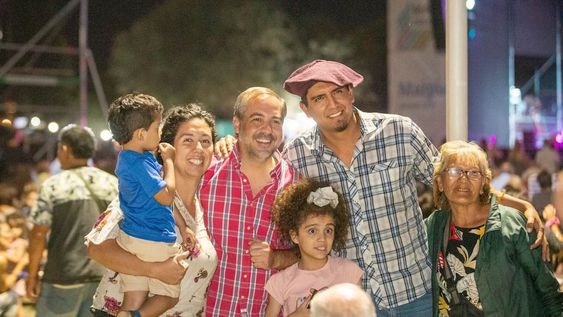 Más de 10 mil personas pasaron por el Festival del vacío a la llama en Maipú