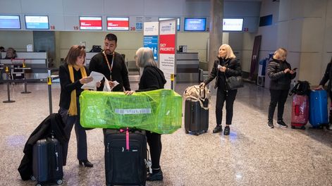 Flybondi cancela vuelos por una traba del Gobierno para acceder a dólares/ Foto: Ignacio Blanco / Los Andes