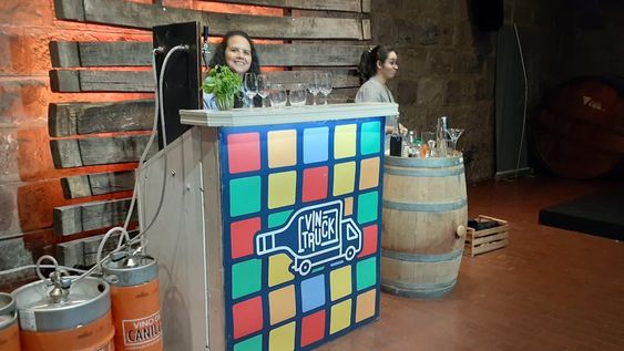 Vino en barril, directo de la bodega a tu casa