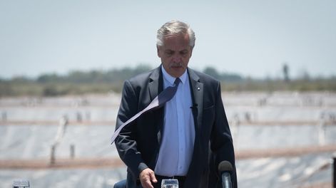Los Andes | El presidente Alberto Fernández arribó este miércoles a Mendoza para inaugurar la ampliación de la Planta Depuradora de Líquidos Cloacales El Paramillo, en el departamento de LavalleAlberto Fernández en Mendoza. Estuvo junto al ministro de Obras Públicas
