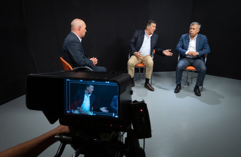 El Ciclo Pilares realizó su 4° Encuentro dedicado a la Calidad Institucional y participaron de la edición los exgobernadores Arturo Lafalla y Alfredo Cornejo. Foto: Ignacio Blanco / Los Andes