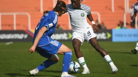 Los Andes | Italia vs. Nigeria, animaron el primer partido de la segunda fecha de la zona D en el estadio Malvinas Argentinas. / José Gutiérrez (Los Andes).