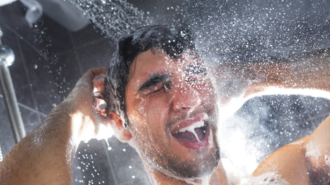 Ducharse solo una vez por semana: esto es lo que le sucede a tu cuerpo