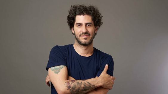 Me gusta mover a la risa pero no me alcanza: me interesa el humor que se mete con lo paradojal de nuestra existencia y puede transformarnos”, dice Tute. Foto: Alejandra López / prensa.