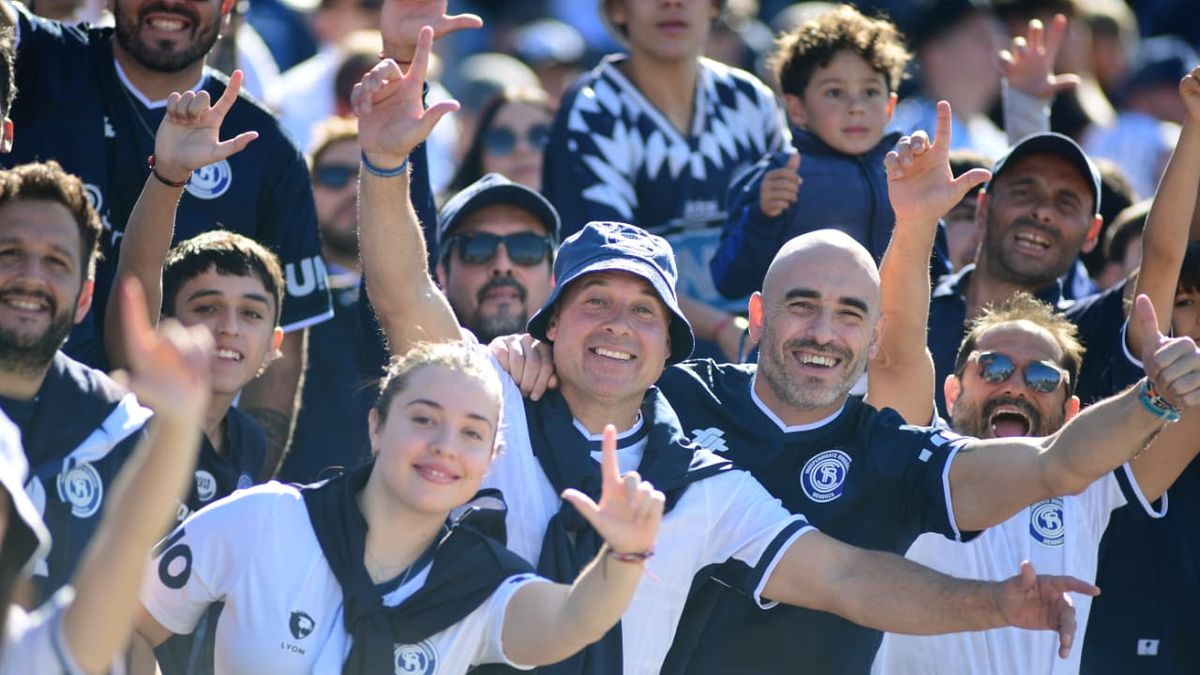 Video: enorme recibimiento de Independiente Rivadavia en el Bautista Gargantini en el superclásico de Mendoza