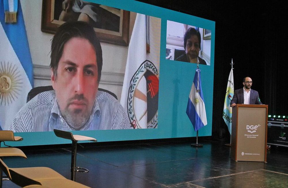 El director General de Escuelas, José Thomas, y el ministro de Educación de la Nación, Nicolás Trotta, tienen proyectos para debatir en la Legislatura y el Congreso respectivamente.
