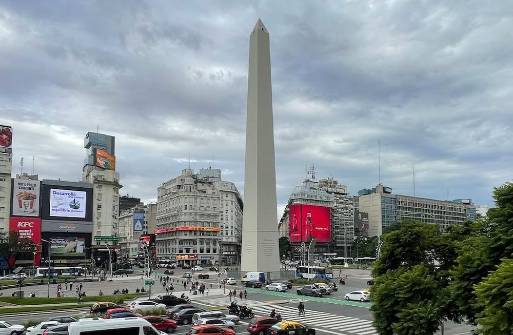 Salarios y precios, en Buenos Aires, Santiago y Montevideo. ¿Cuál es la más barata para vivir?