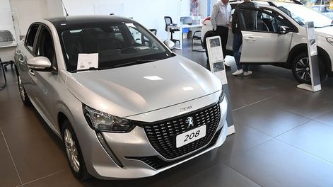 Los precios de los autos 0km podrían bajar con la reducción del Impuesto País. Foto: José Gutierrez / Los Andes