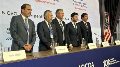 Los Andes | Alfredo Cornejo junto a sus pares de Neuquén, Rolando Figueroa; de Chubut, Ignacio Torres, y de Jujuy, Carlos Sadir. Foto: Prensa Gobierno de Mendoza.