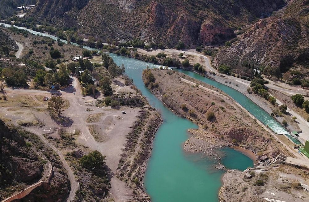 El río Atuel es el centro de una disputa interminable entre La Pampa y Mendoza. La Corte nacional dijo que deben pasar 3,2 metros cúbicos por segundo.