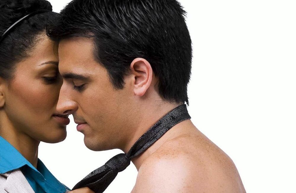 La mayoría de las personas han tenido relaciones con un amigo