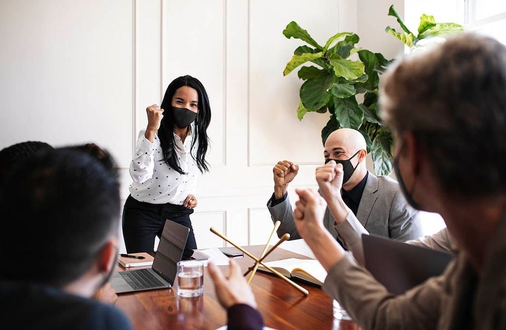 El home office brindó un nuevo formato de trabajo, avanzada la campaña de vacunación muchos trabajadores esperan seguir operando desde sus casas, en tanto, otros prefieren volver al sistema pre pandemia.