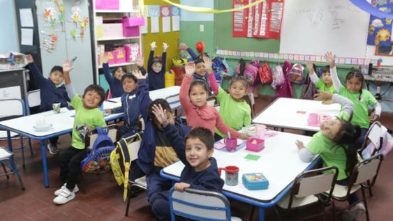 Un informe nacional advierte la caída de la inversión en educación fue sostenida la última década y que afectó a 19 de las 24 provincias.