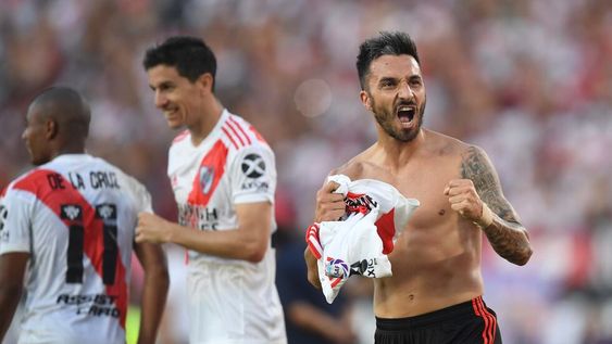 Así reaccionaron los hinchas de River al golazo de Nacho Scocco