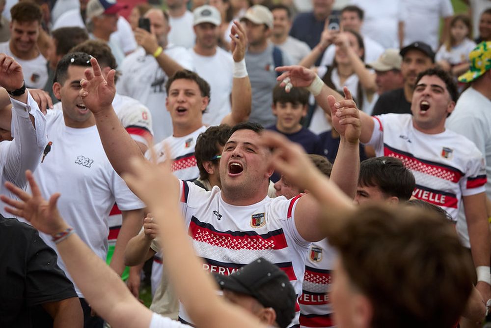 Rugby. Los chicos de Marista RC festejan uno de sus logros del año