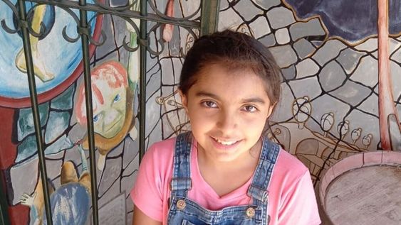 Isabella Pereyra, la niña maipucina que prefiere regalar los presentes que recibe en su cumpleaños, para darles a otros niños con menos recursos.